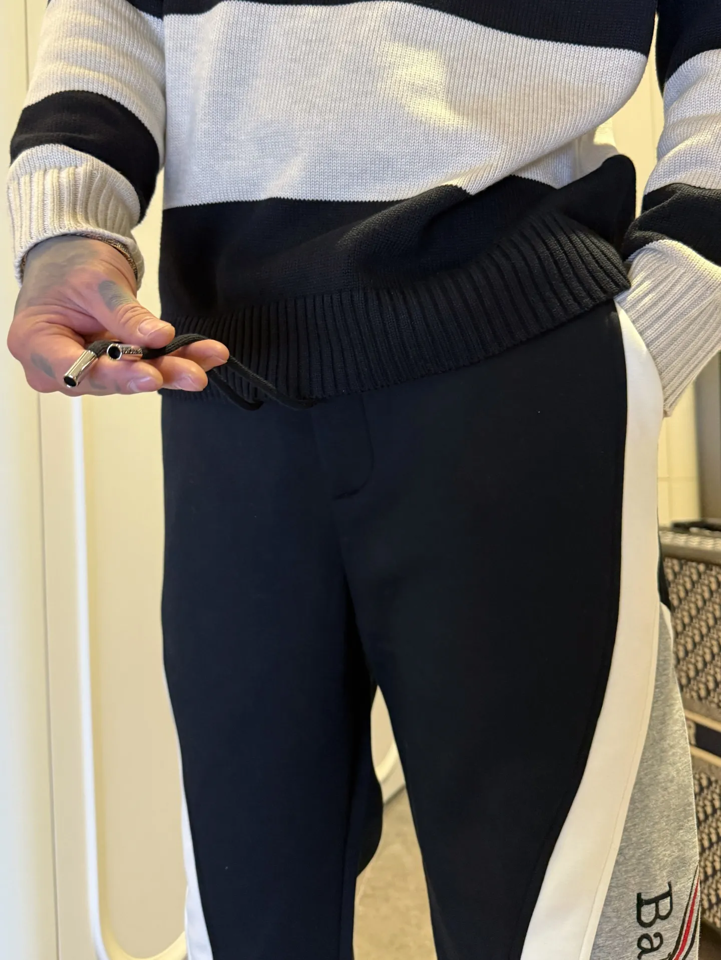 Balenciaga 🆕2026 Autumn and Winter New Arrival Casual Pants! The official website will be released simultaneously. Brand Classic LOGO casual pants, customized fabrics, excellent comfort and strong touch. Highly recognisable, perfect appearance and craftsmanship. Size:M-3XL